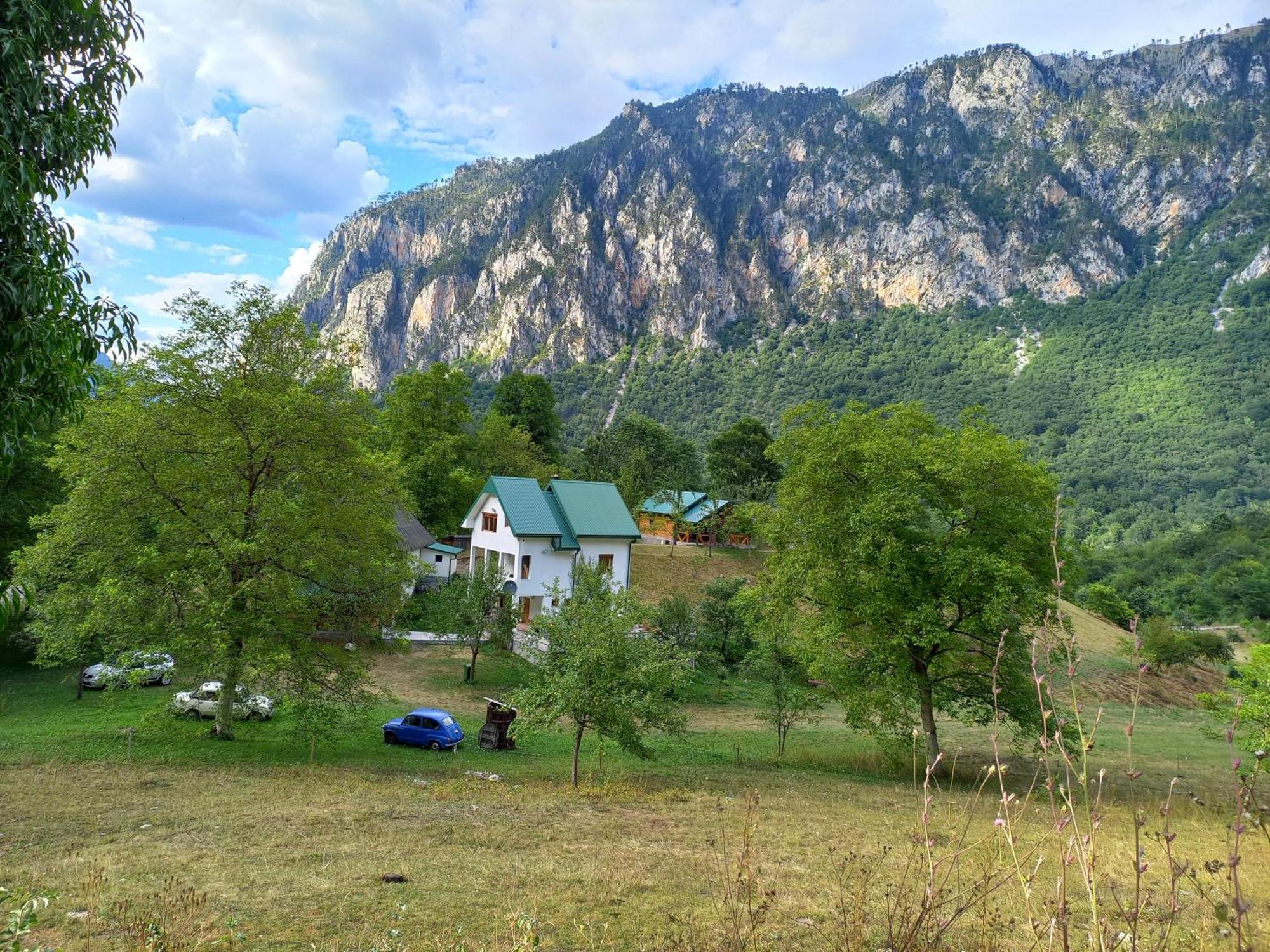 Vila Montana Dobrilovina 外观 照片