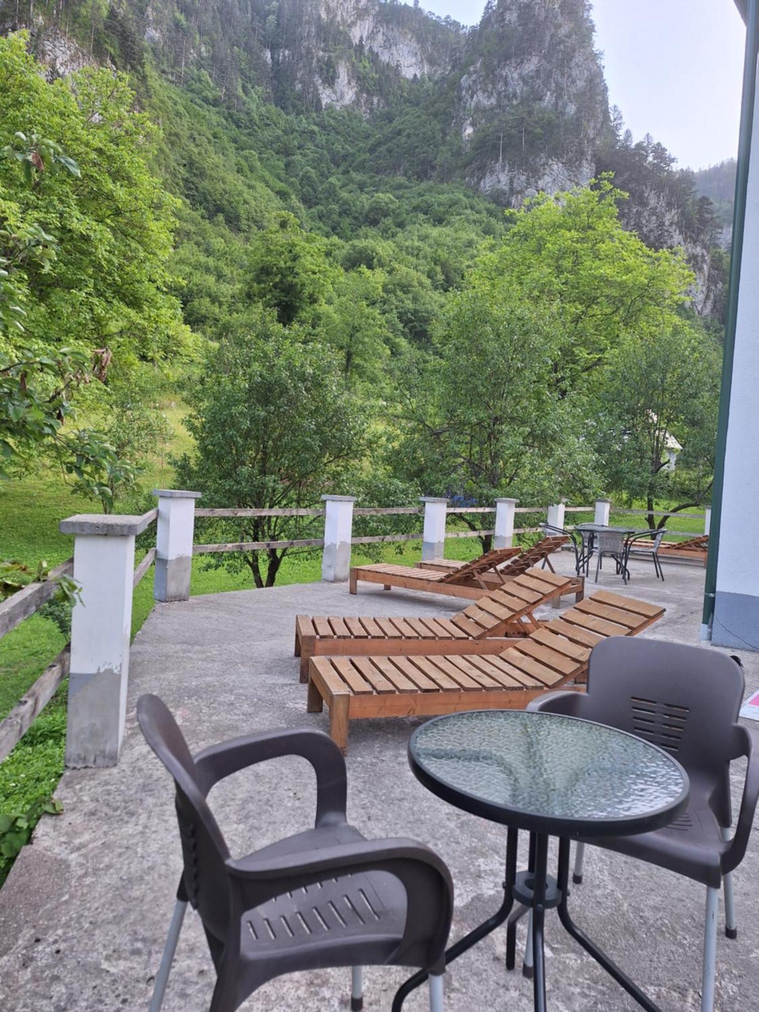 Vila Montana Dobrilovina 外观 照片