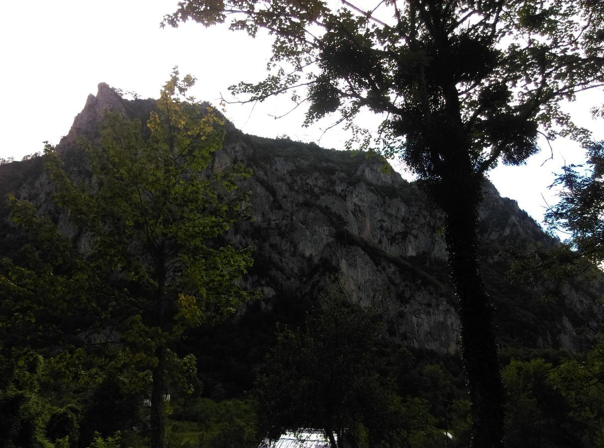 Vila Montana Dobrilovina 外观 照片